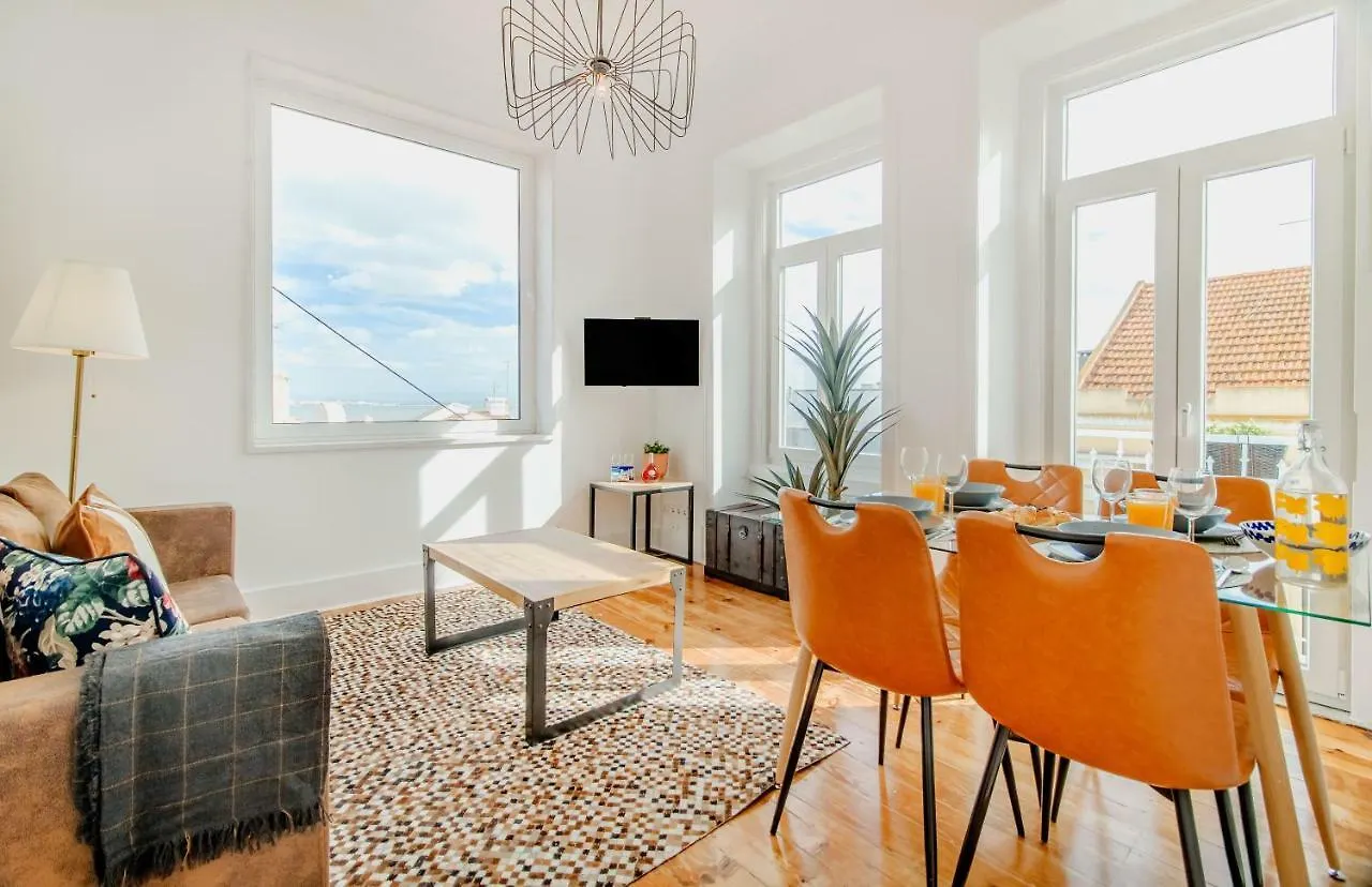 Barbosa River Views Лиссабон Португалия